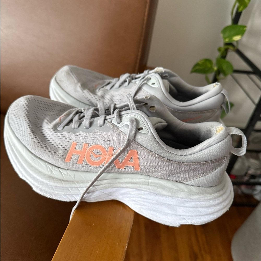 Hoka bondi 8 size 6.5